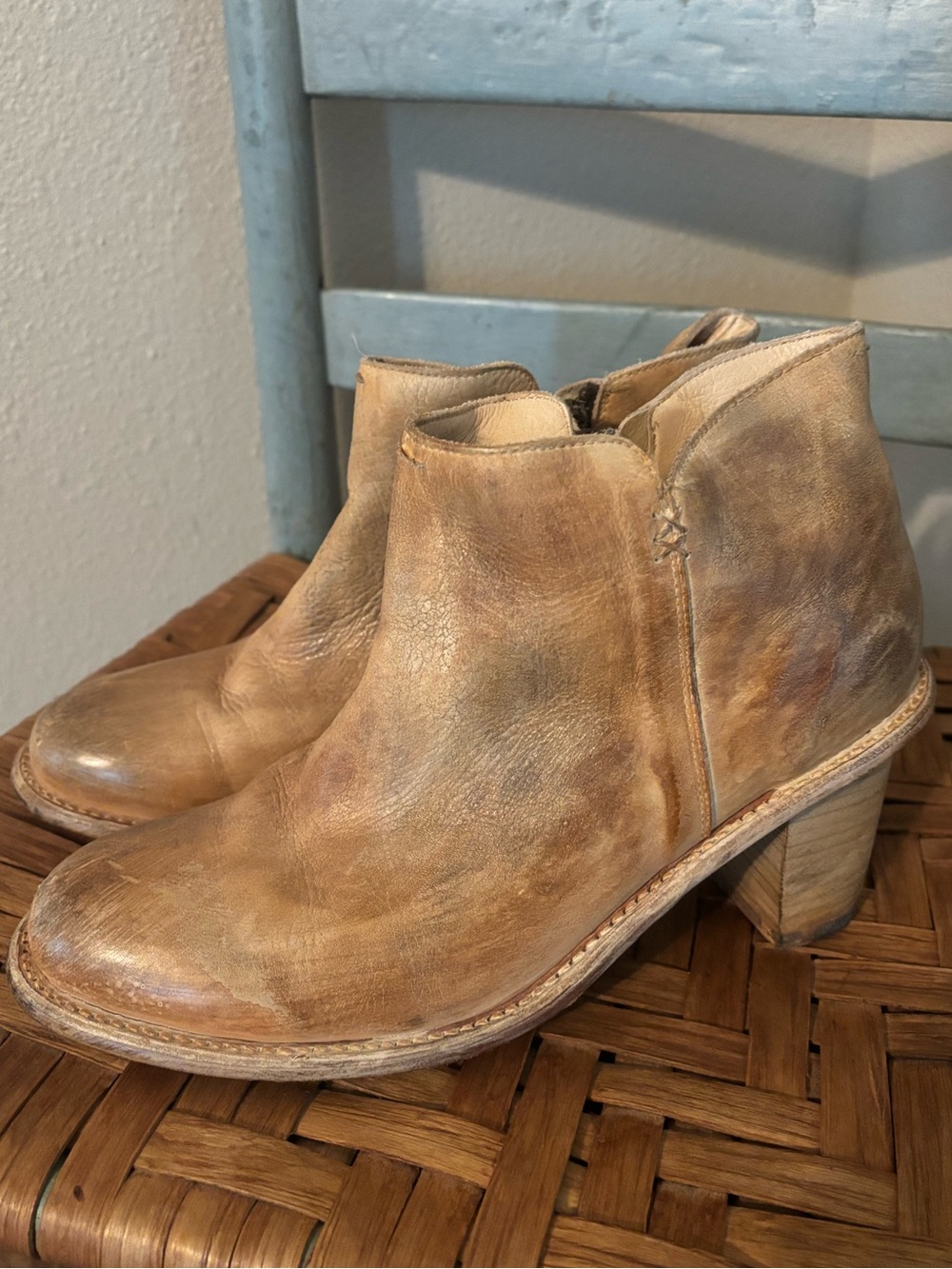 Bed Stu Cobbler Series Distressed Leather Ankle Boots Handmade in Mexico size 10